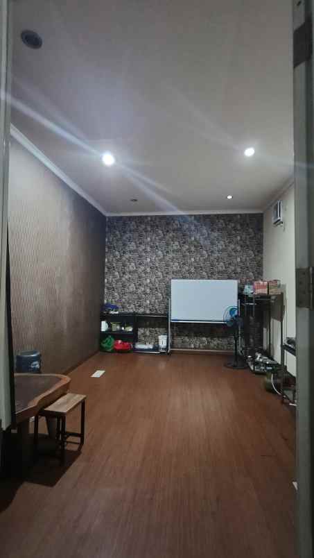 ruko siap pakai di chandrabaga kabupaten bekasi