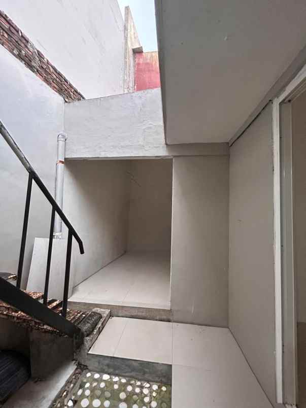 rumah 1 lantai siap huni darmo indah baru renovasi