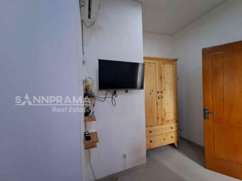 rumah 2 lantai dalam cluster sukamaju baru depok fry