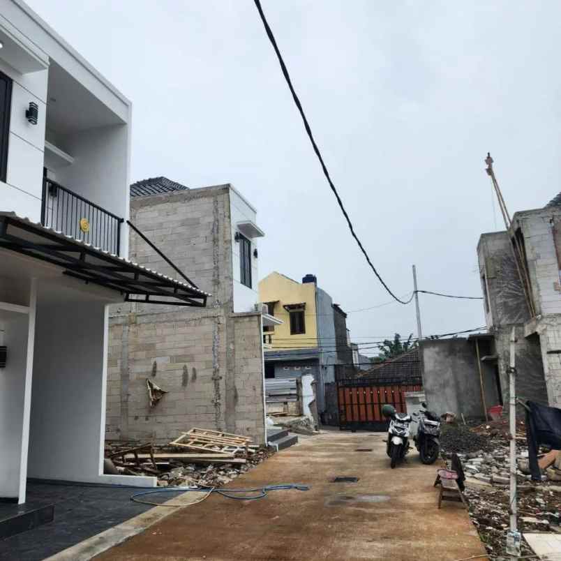 rumah 2 lantai desain modern kalisari jakarta timur