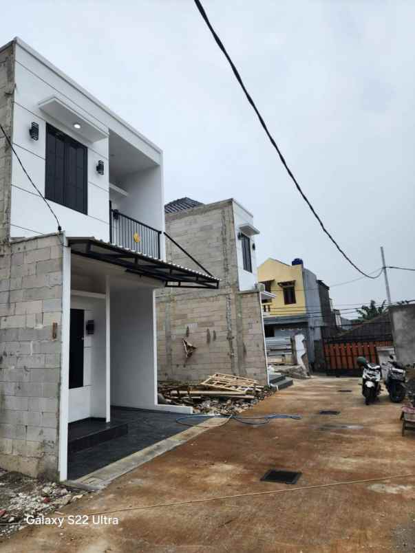 rumah 2 lantai desain modern kalisari jakarta timur