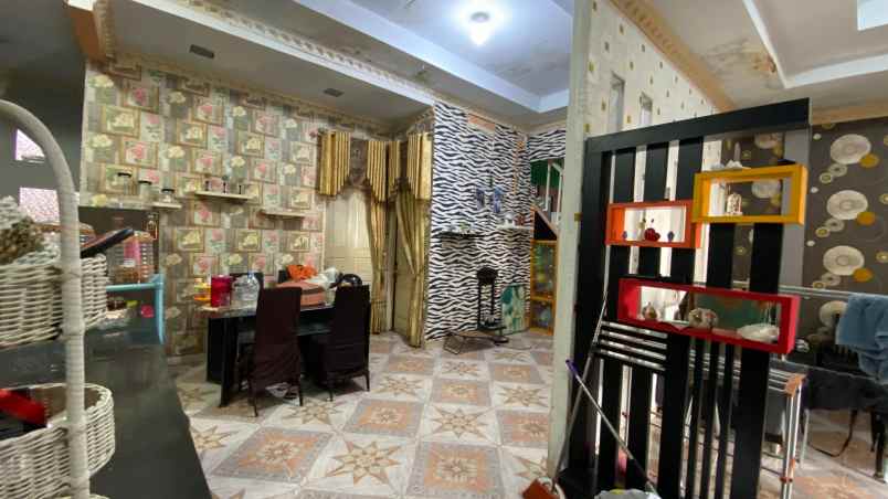 rumah 2 lantai dijual jl taman karya panam type 45