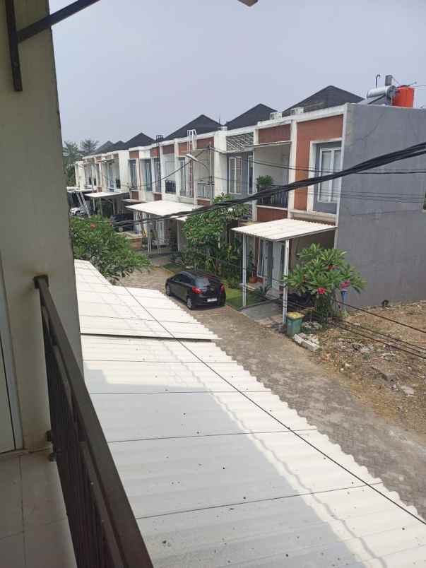 rumah 2 lantai lokasi super strategis bintaro sektor 9