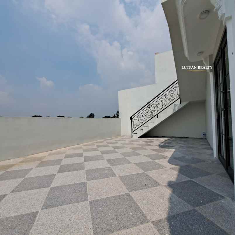 rumah american non cluster dekat tol andara