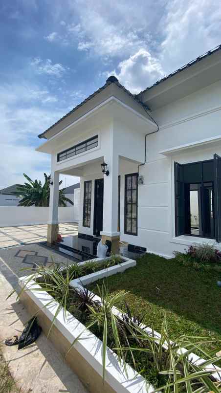 rumah asri minimalis di jalan rawa bening pekanbaru