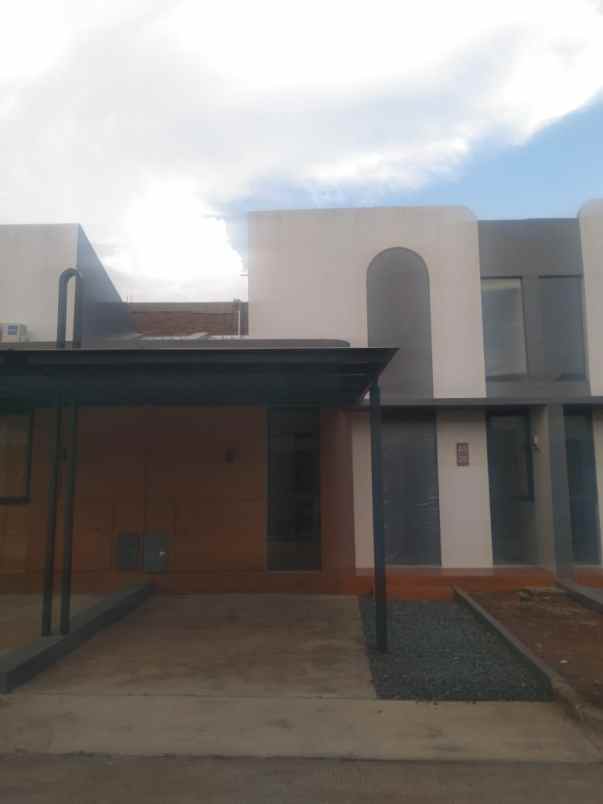 rumah baru 1 lantai harga terjangkau