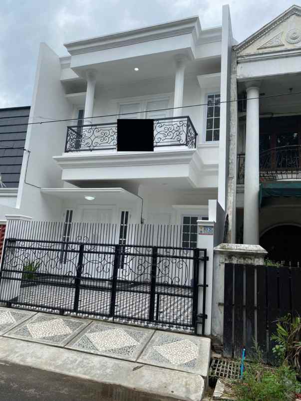 rumah baru 2 lantai pondok kelapa