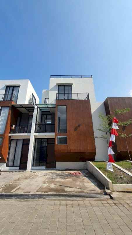 rumah baru contemporary minimalis di antapani