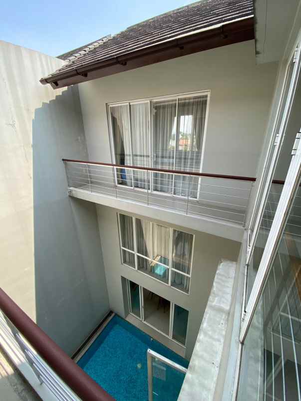 rumah baru dalam town house casamora cilandak