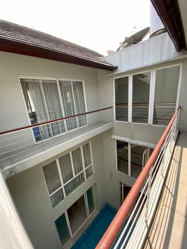 rumah baru dalam town house casamora cilandak