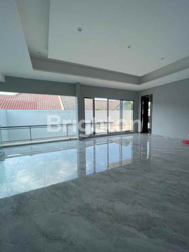 rumah baru di pakuwon city westwood surabaya lt 375m2