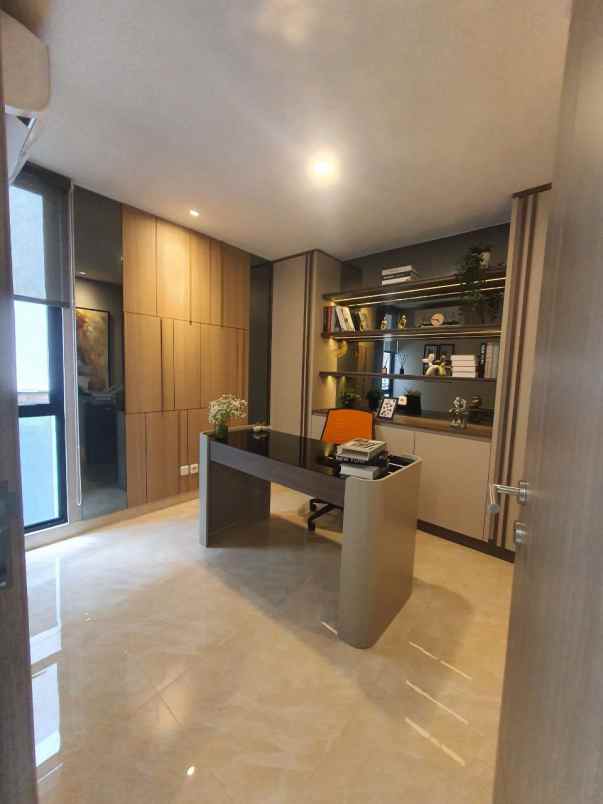 rumah baru siap huni bebas banjir jakarta selatan