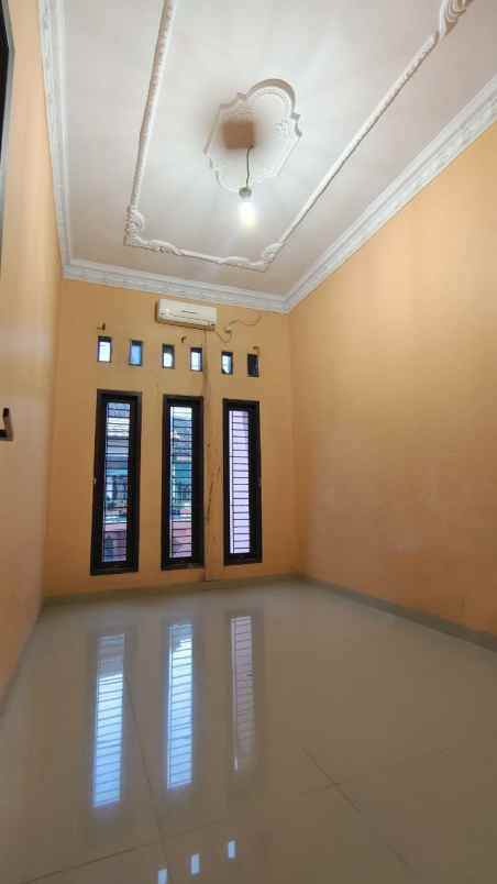 rumah cakep siap huni bebas banjir di jatiasih