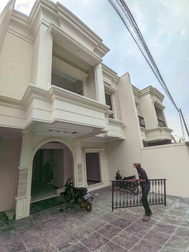 rumah cantik 900 juta an di cilodong depok