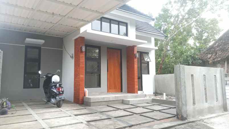 rumah cantik berada di kawasan umy yogyakarta