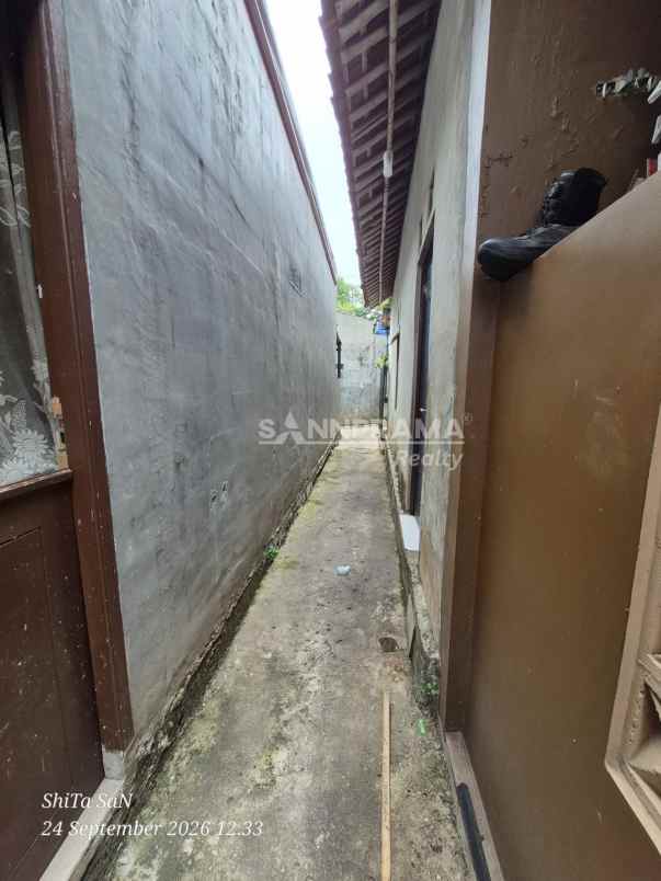 rumah cantik siap huni di pancoran mas akses motor
