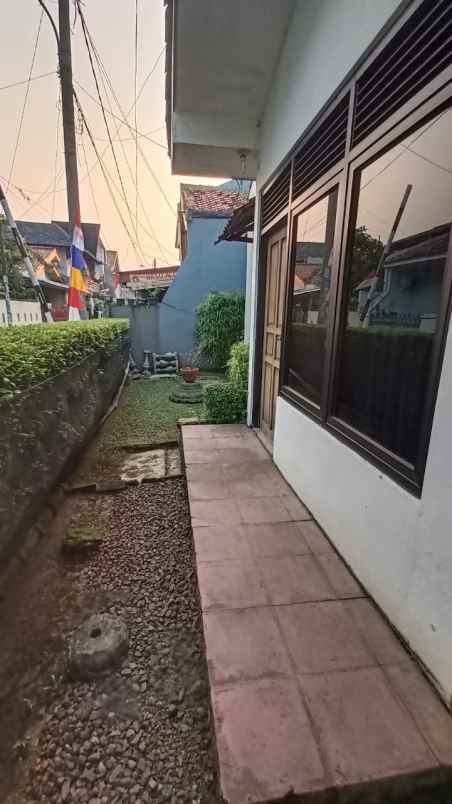 rumah daerah bintaro hook di perumahan