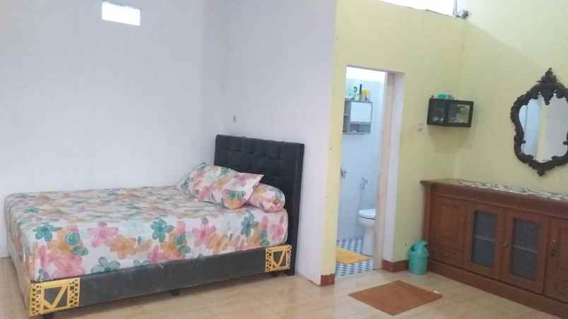 rumah dan ruko strategis di pondok terong depok