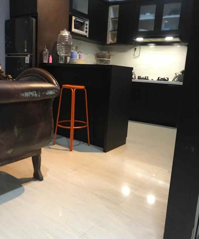 rumah dekat taman rainbow alamanda regency tambun