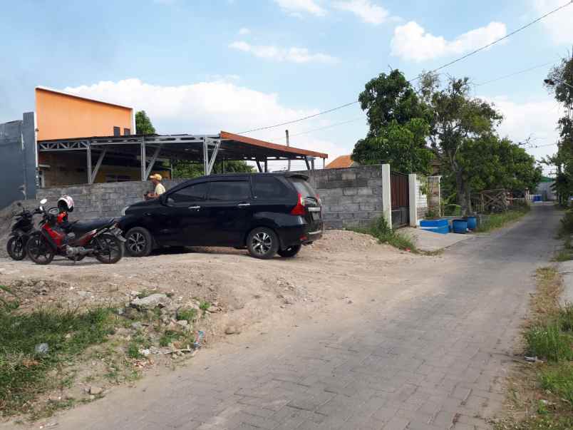 rumah di aryamukti pedurungan 4 menit swalayan ada