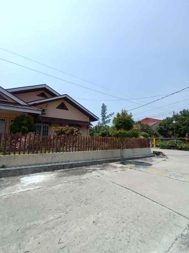 rumah di jalan kartika indah 1 pekanbaru riau