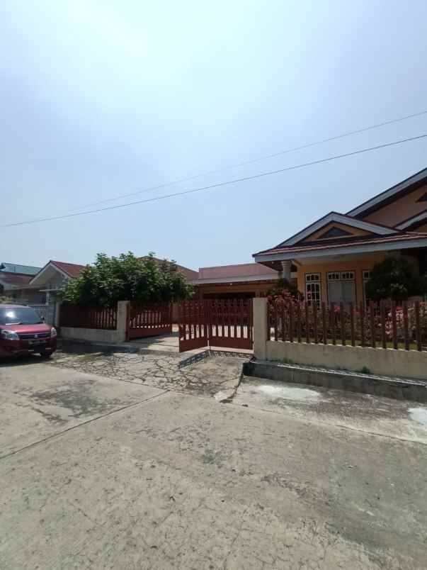 rumah di jalan kartika indah 1 pekanbaru riau