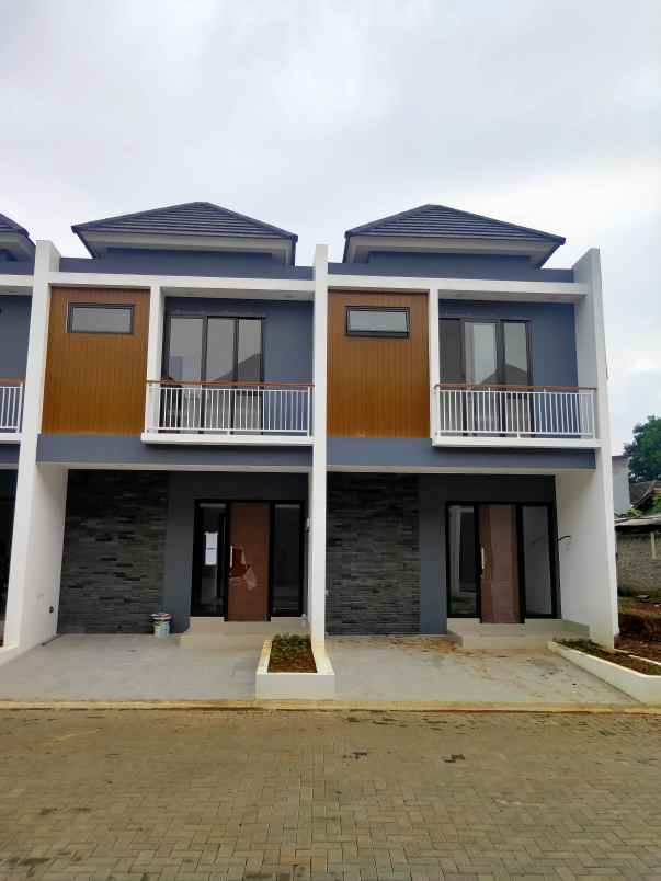 rumah di kawasan bebas banjir di pamulang