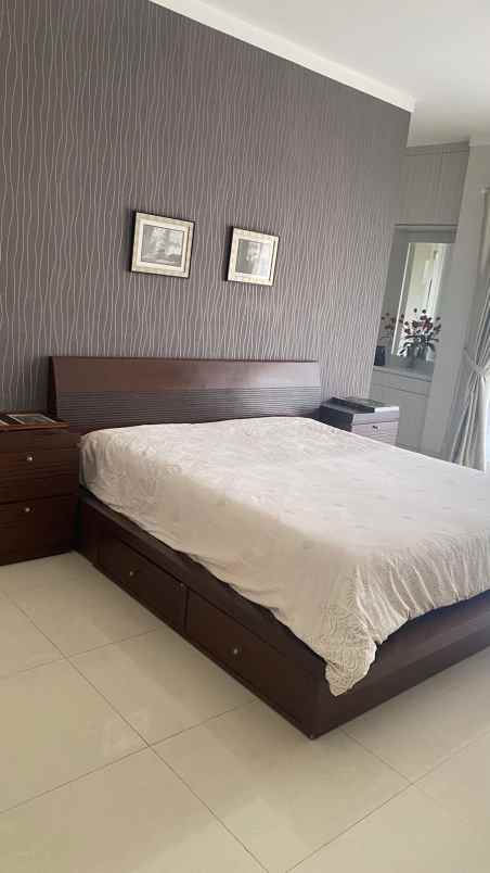 rumah dijual di bintaro kebayoran essence