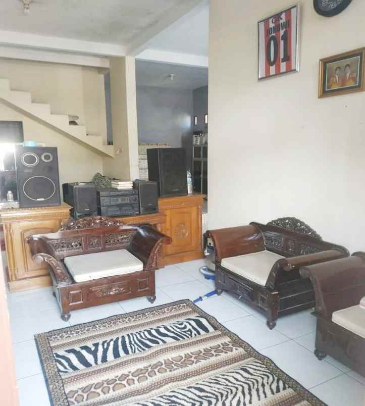 rumah dijual di perumahan pesona laguna 1 tapos depok