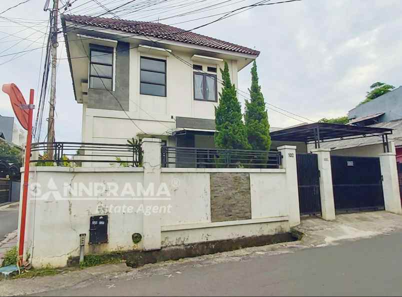 rumah hook second 2 lantai ciganjur elih rn