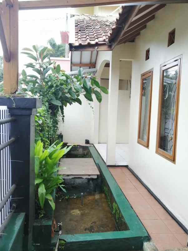 rumah jl mekarwangi ters