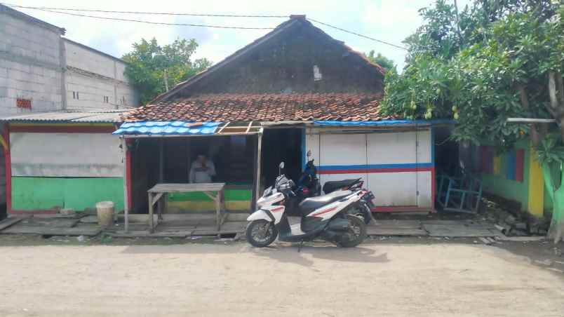 rumah jln astutik salembaran dadap