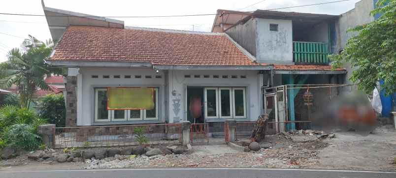 rumah ketelan