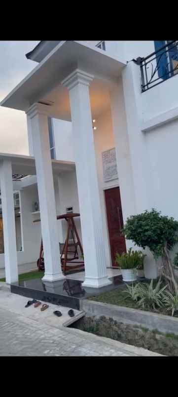 rumah komplex mewah dan strategis