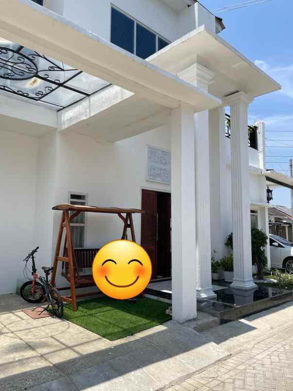 rumah komplex mewah dan strategis