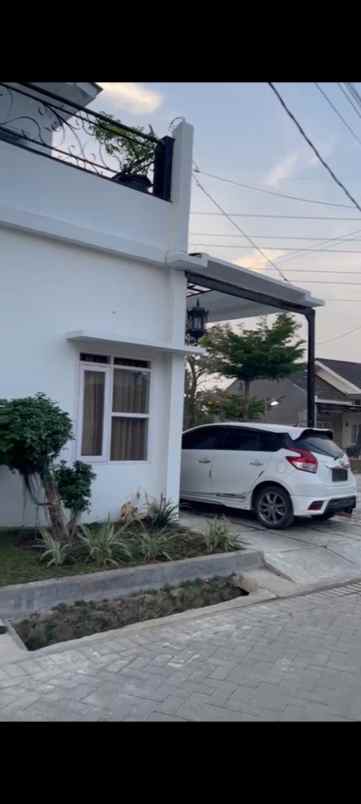 rumah komplex mewah dan strategis