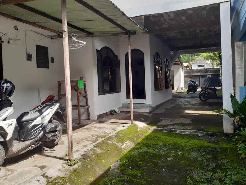 rumah kos 2 lantai dekat ponpes al qodiri jember