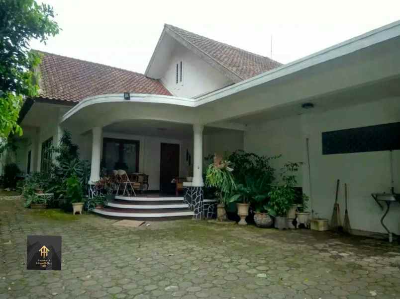 rumah luas di sirnagalih sukajadi kota bandung