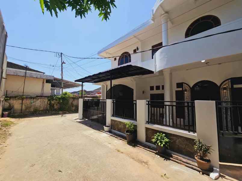 rumah mewah 2 lantai jl lobak ardat delima pekanbaru