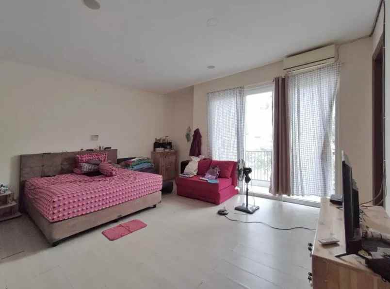 rumah mewah 3 lantai shm area bogor nirwana residence