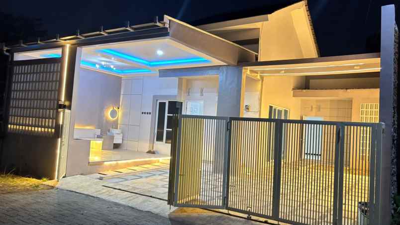 rumah mewah siap huni desain modern shm ready bisa kpr