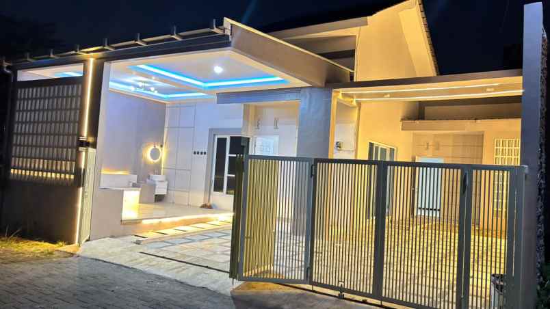 rumah mewah siap huni desain modern shm ready bisa kpr