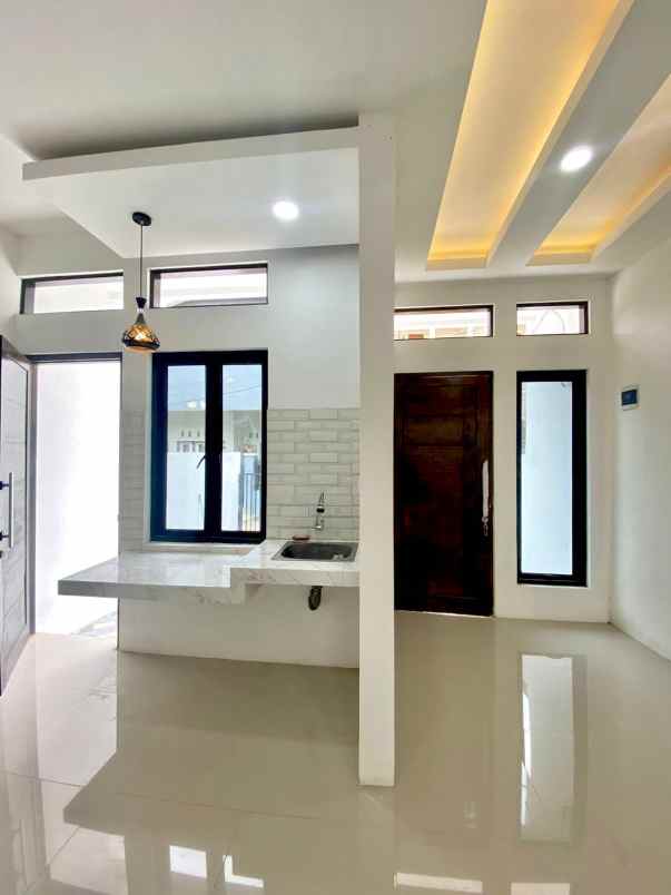 rumah minimalis modern 2 lantai pasar rebo