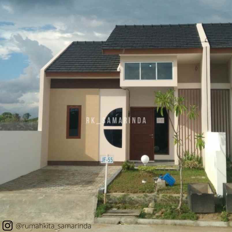 rumah minimalis utj 5jta saja