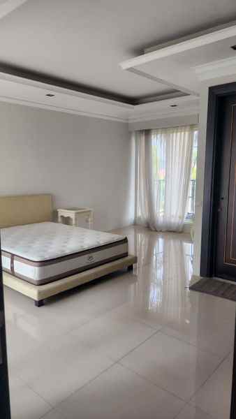 rumah modern 3 lantai cipete jakarta selatan