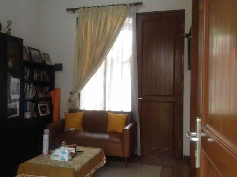 rumah paviliun di bintaro