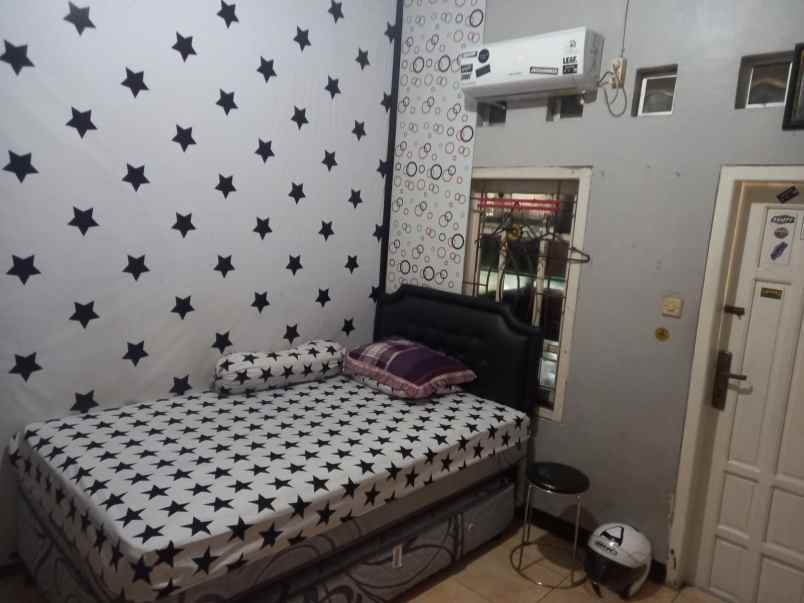 rumah pojok full bangunan