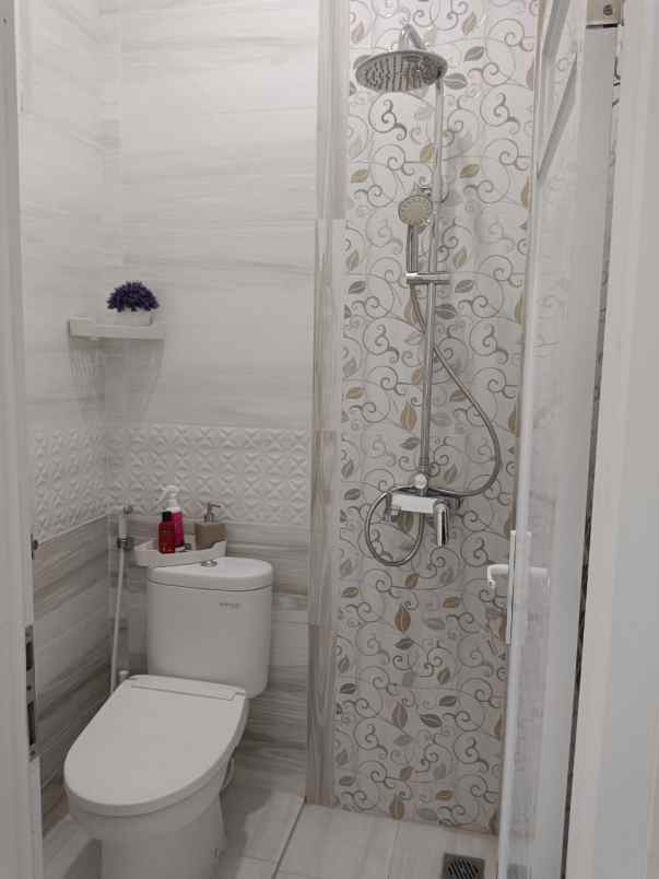 rumah premium 2 lantai di pusat kota karawang