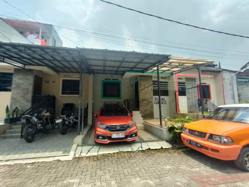 rumah sariwangi parongpong bandung barat