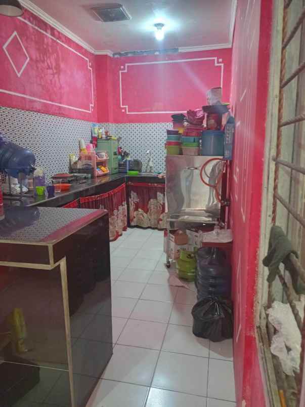 rumah second 2 kontrakan beji depok